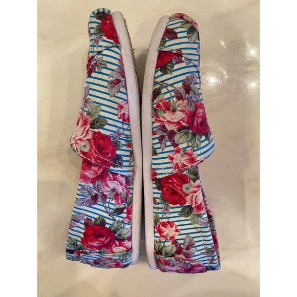 Toms Classic Floral Striped w/ Roses Casual Comfortable Size W 5 Slip On Flats - Picture 6 of 8
